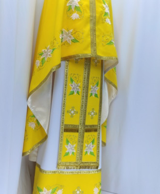 Фелон з вишивкою гладдю для священнослужителя Ф27 жовтий
