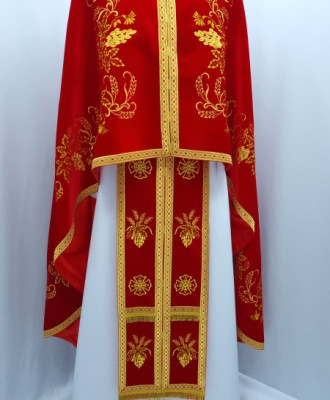 Вишитий одяг для священників Ф37 оксамит червоний
