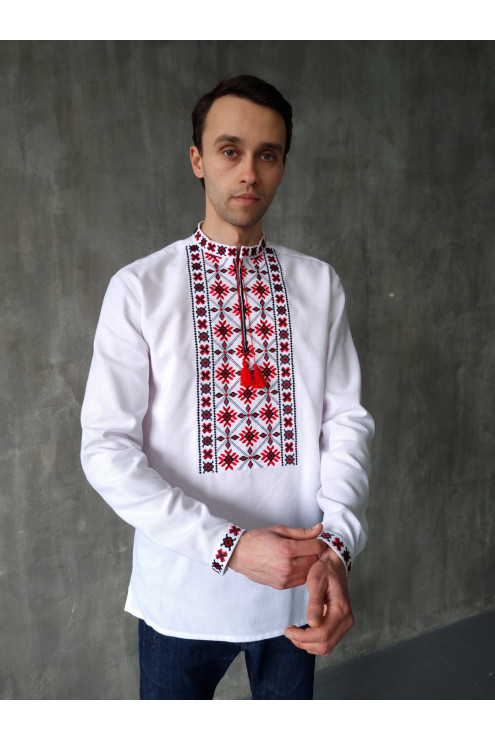 Українська вишита приталена сорочка для чоловіків "Традиційна"